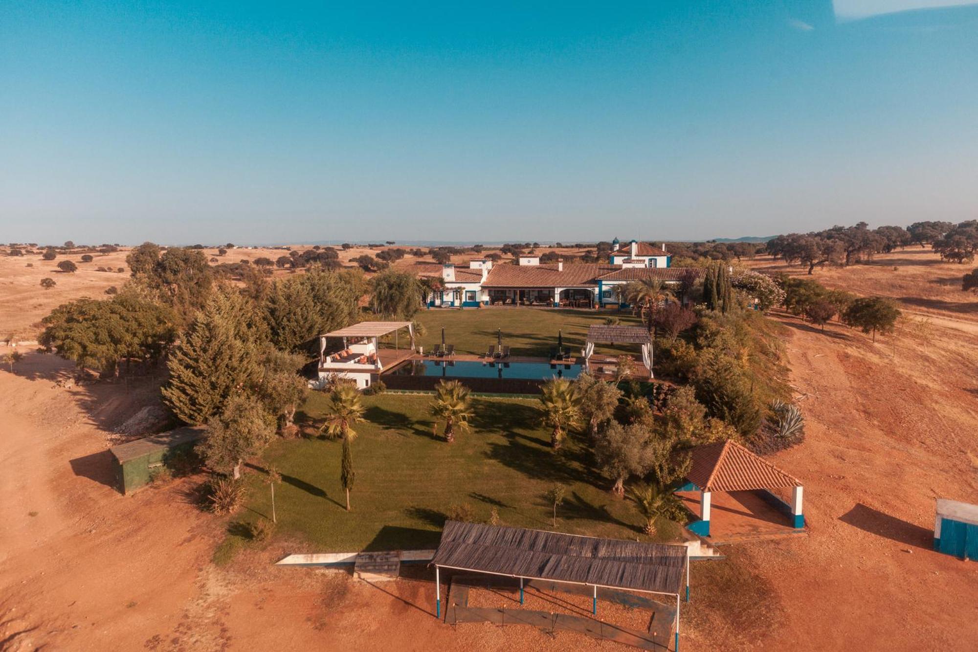 Hotel Vale Do Manantio Moura Exterior foto